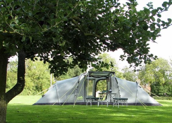 Low Farm Touring & Camping Park — Photo 3