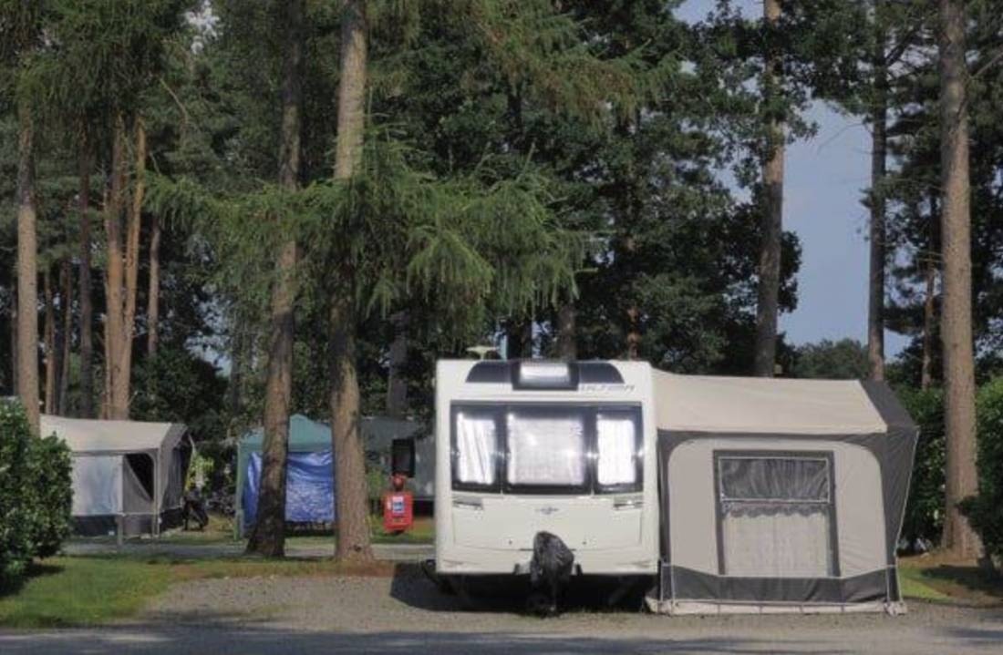 Woodhall Country Park — Sítio de acampamento in Woodhall Spa