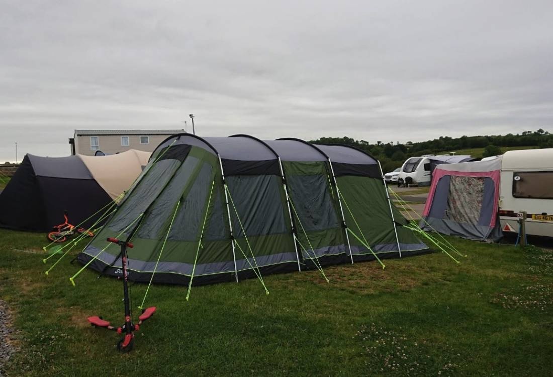 Drumhoney Holiday Park — Sítio de acampamento in Drumhoney