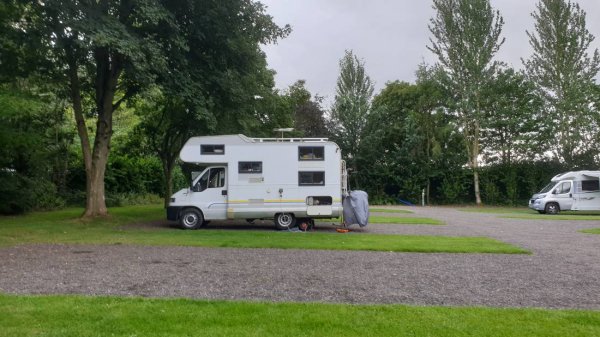 Nurseries Caravan Park — Photo 2