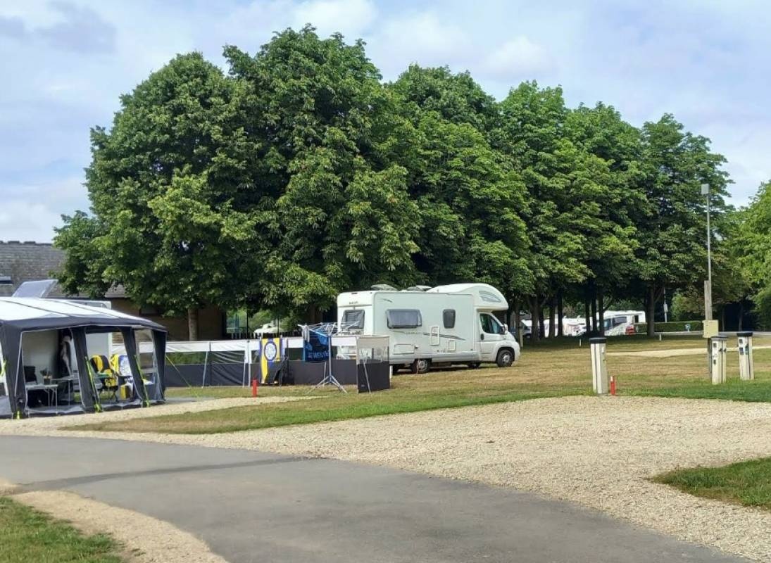 Burford Caravan and Motorhome Club Campsite — Kemping in Burford