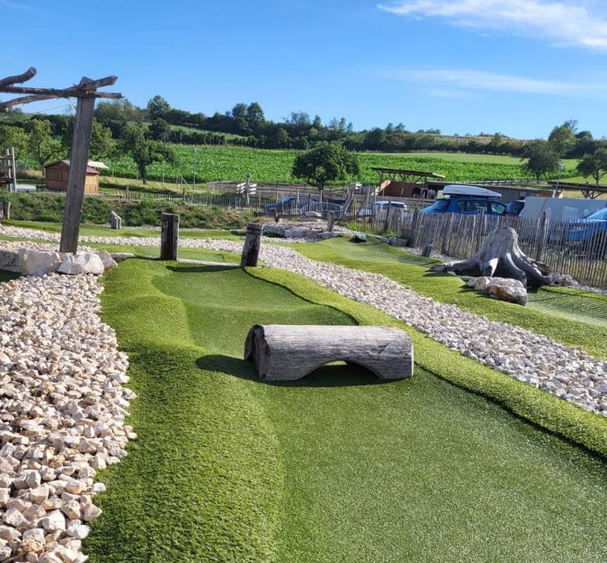 Hegi Familien Camping — Campingplatz in Tengen
