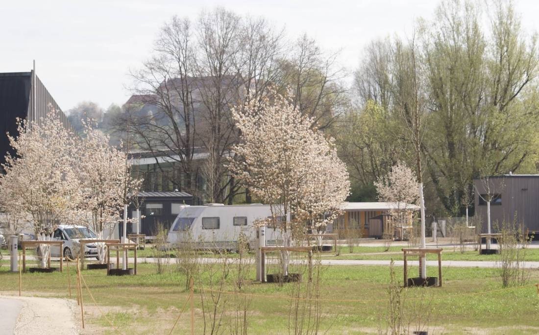 Natur & City Camping Ellwangen — Area da campeggio in Ellwangen / Baden-Württemberg