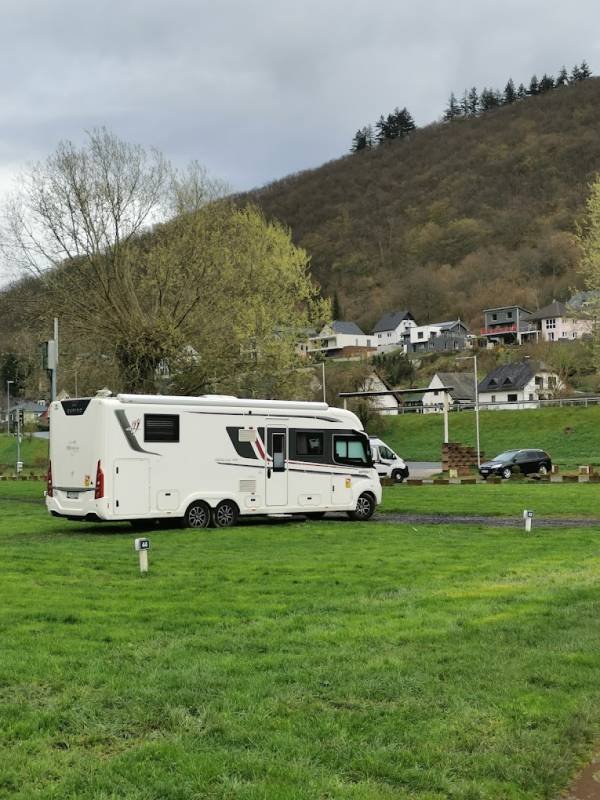 Knaus Camping Park Mosel / castles — Photo 3