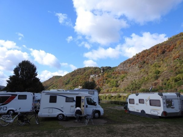 Häppy Life - Mosel Camping Burgen — Camping in Burgen