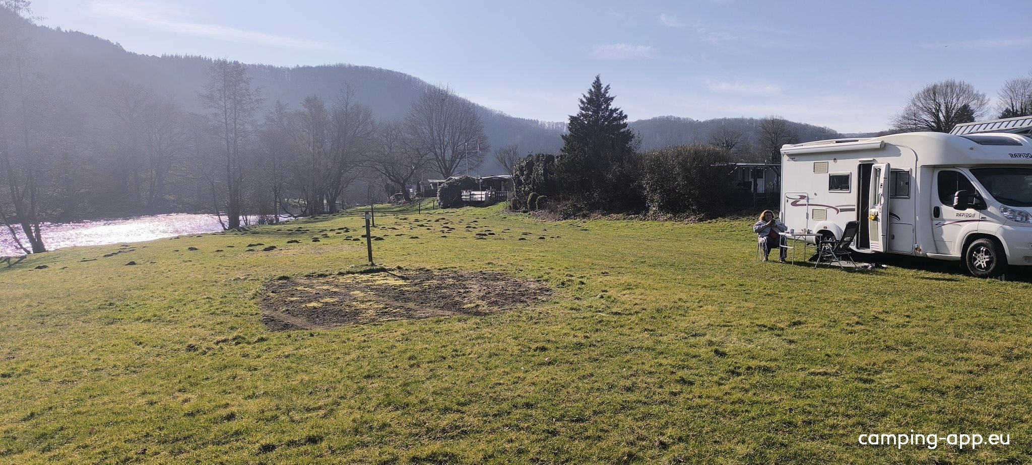 Heimbacher Campingplatz — Sítio de acampamento in Heimbach / Nordrhein-Westfalen