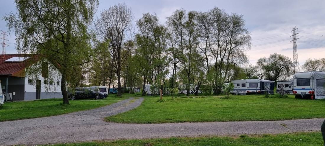 Campingplatz Juliusplate — Campingplats in Berne / Niedersachsen