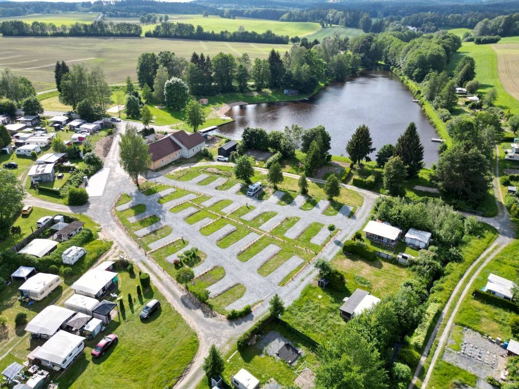 NaturCamp Steinwald — Kemping in Thumsenreuth