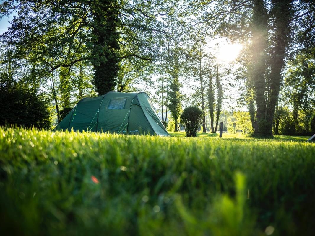 Camping Seebauer — Campingplatz in Tittmoning / Bayern