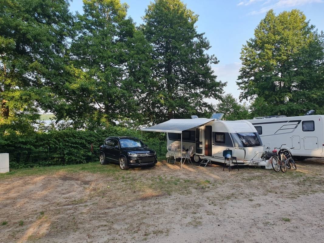Camping Schwarzhorn am Scharmützelsee — Campingplats in Wendisch Rietz