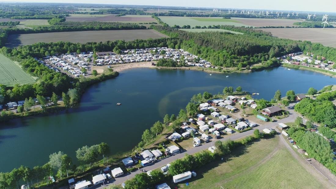 Familien-Camping Kransburger See **** — Kemp in Dorum/Midlum