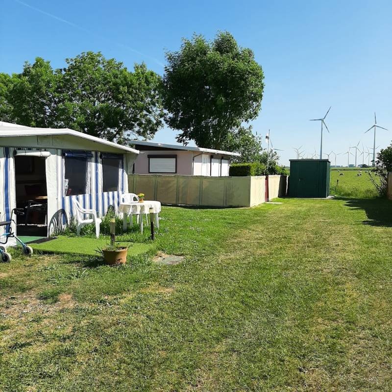 Motel & Camping — Місце для кемпінгу in Wesselburen