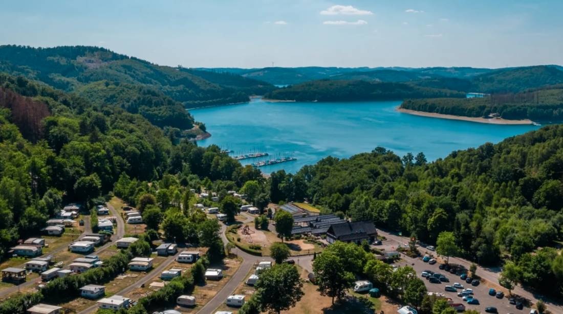 Ferienpark EuroParcs Biggesee — Camping in Attendorn/Waldenburg 