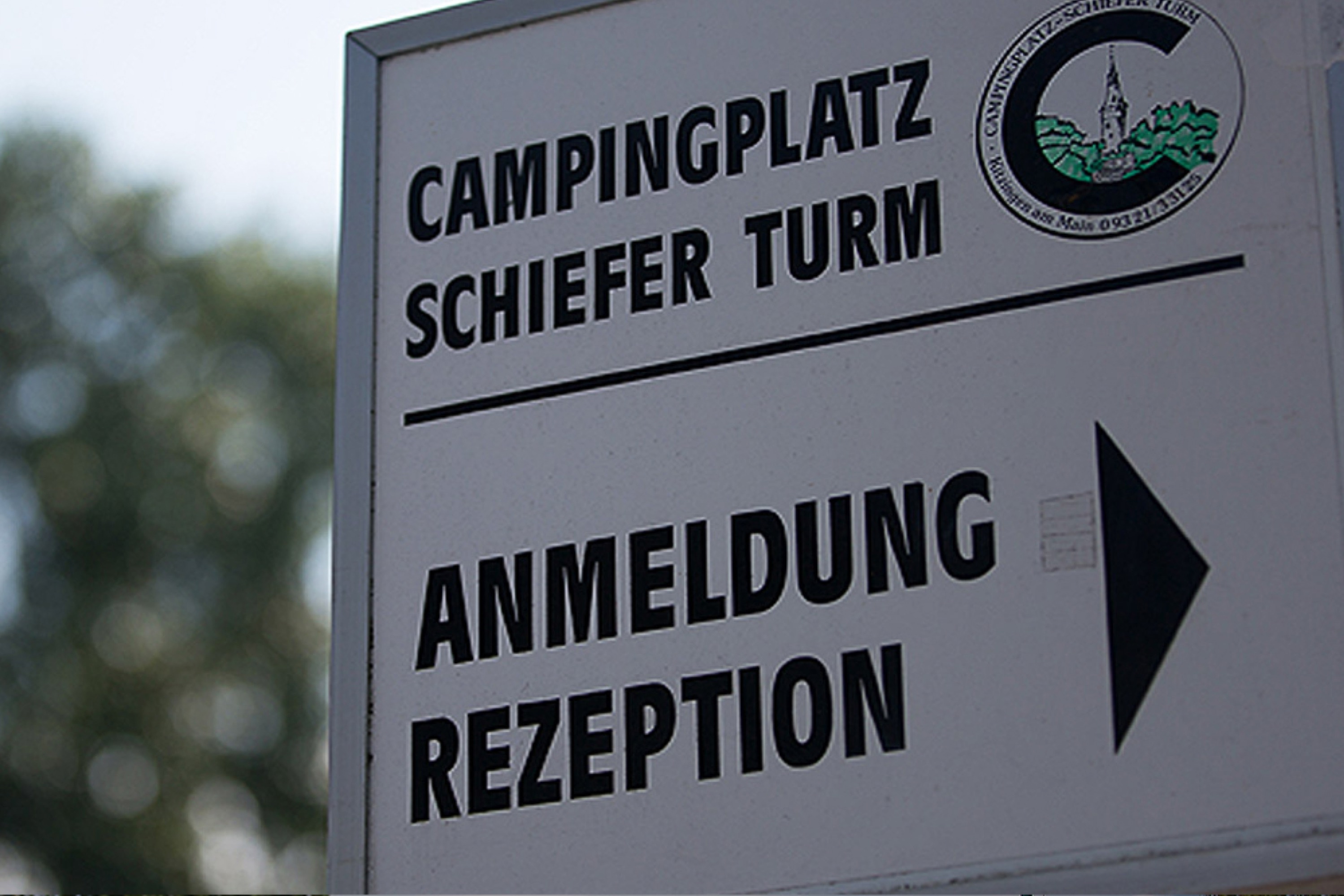 Campingplatz Schiefer Turm — 露营地 in Kitzingen / Bayern
