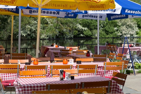 Campingplatz Schiefer Turm — Photo 4