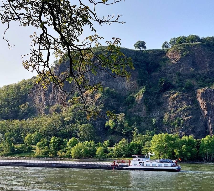 Camping Goldene Meile — Kamp yeri in Remagen