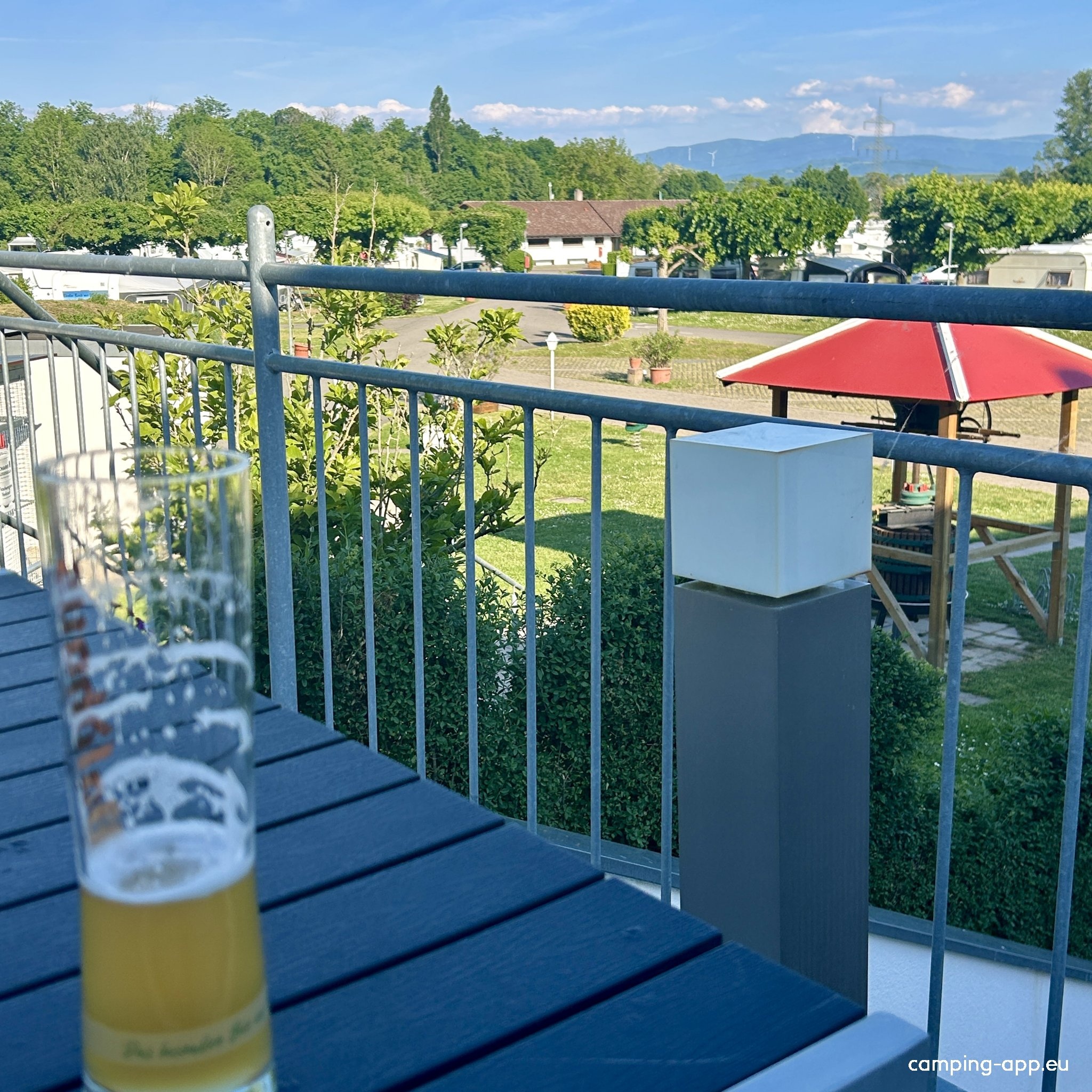 Kaiserstuhl Camping — Campingplads in Ihringen 