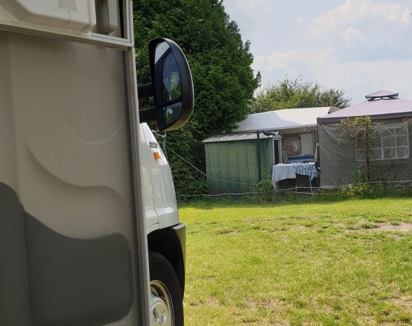 Campingplatz Hatten — Sítio de acampamento in Hatten/Kirchhatten / Niedersachsen