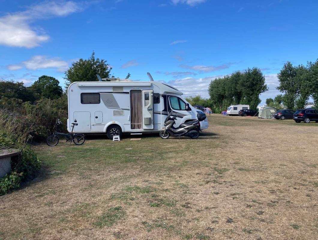 Campingplatz Hasselberg — Kamp yeri in Hasselberg