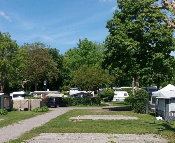 Campingplatz Schloss Kirchberg — Photo 2
