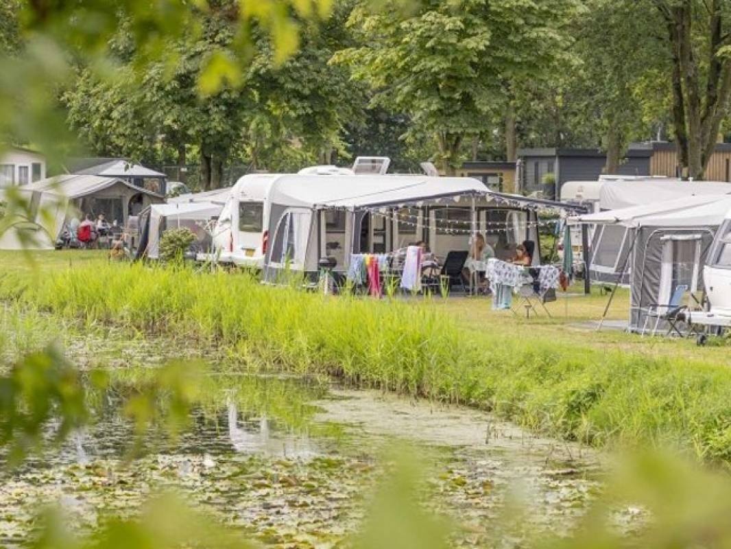 Familiencamping Klein Canada — Campingplatz in Afferden