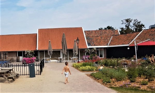 Vakantiepark De Twee Bruggen ***** — Photo 4