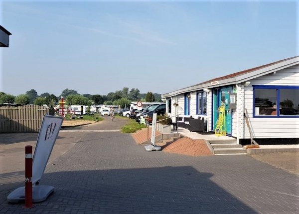 Camping Strandbad-Edam — Photo 2