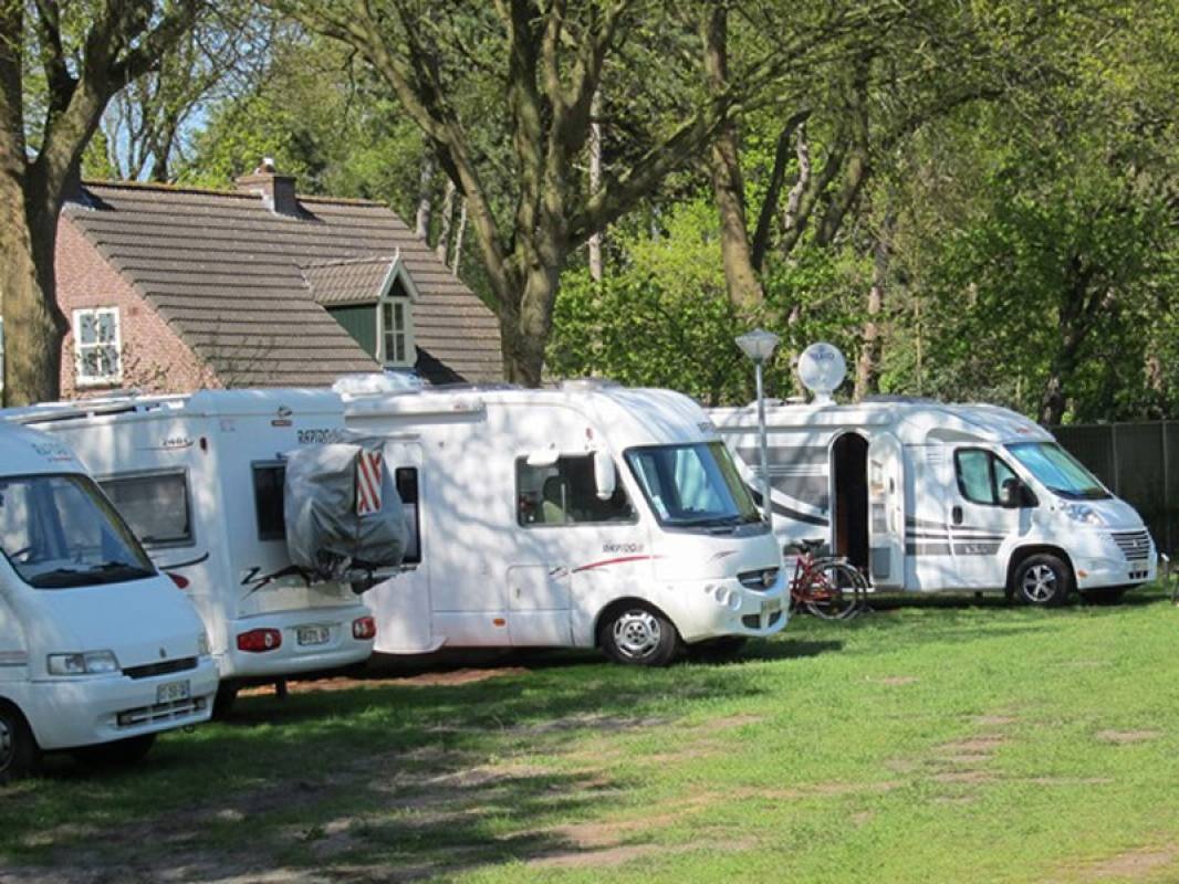 Camping Liesbos — Area da campeggio in Breda