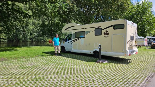 Vakantiepark EuroParcs Het Amsterdamse Bos — Photo 3