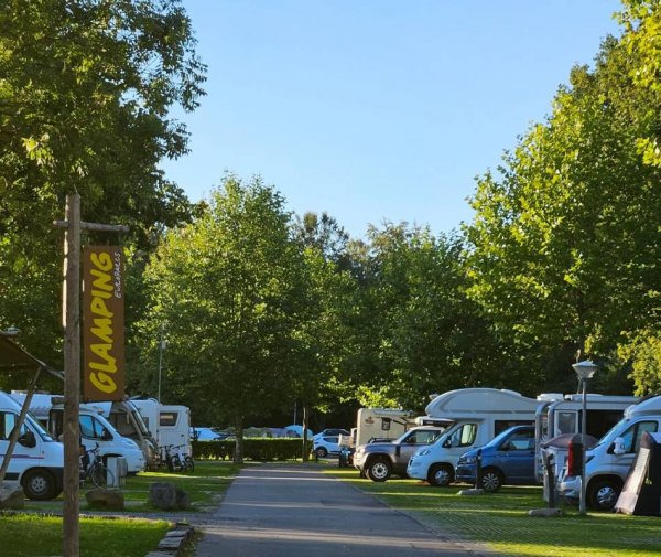 Vakantiepark EuroParcs Het Amsterdamse Bos — Photo 4