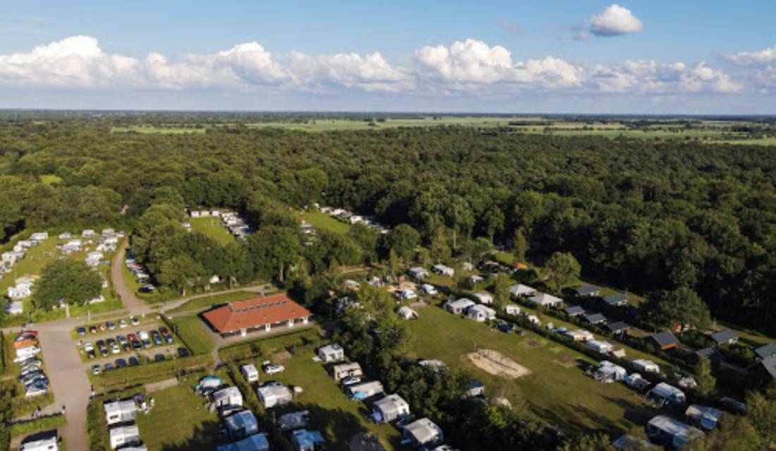 Familiencamping De Vossenburcht — Kemp in IJhorst