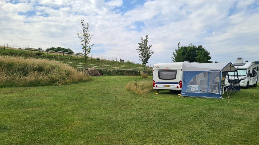 Camping Vinkenhof — Camping Site in Schin op Geul/Valkenburg / Limburg