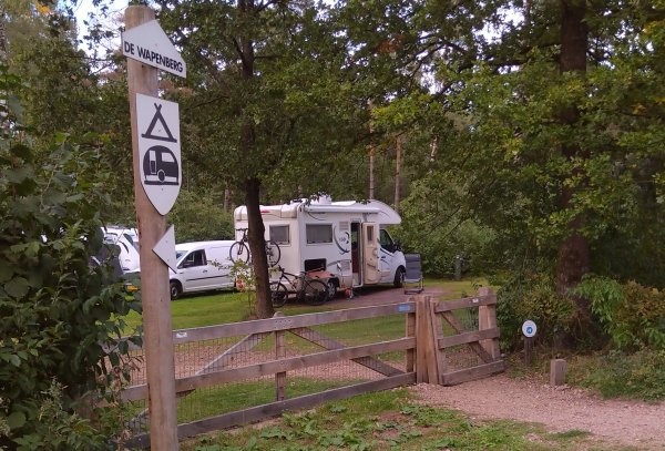 Camping de Wapenberg — Camping Site in Ugchelen