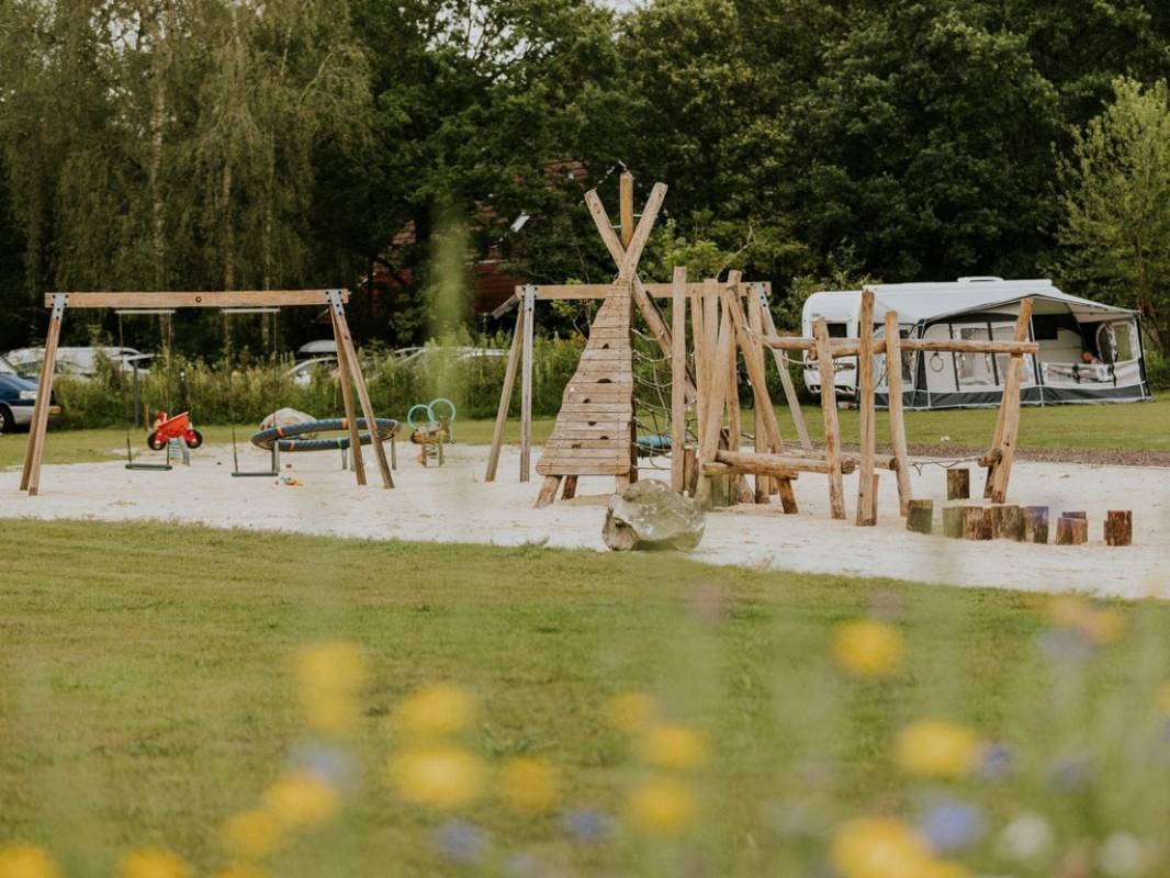 Campsite Si-Es-An — Camping in Balkbrug