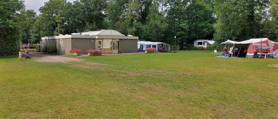 Charme Camping Heidepark — Area da campeggio in Lemelerveld / Overijssel