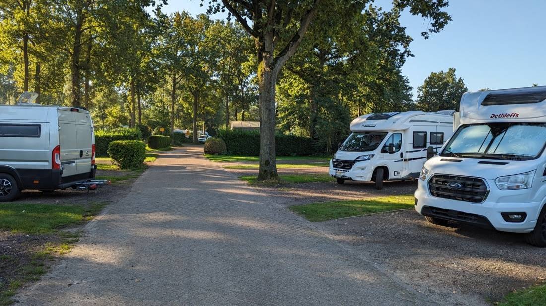 Camping Uit & Thuis — Camping Site in Bergen op Zoom