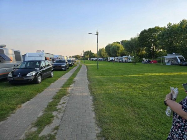 Camping Waalstrand — Фото 2