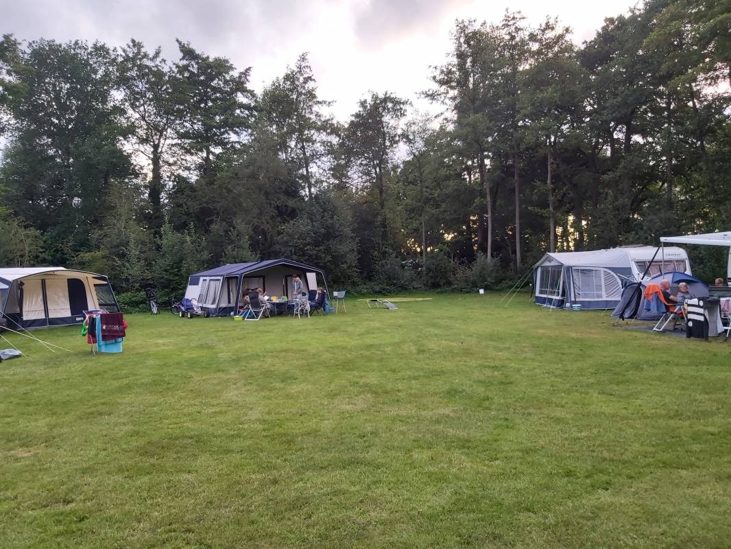 De Knieplanden — Kemping in Zweeloo