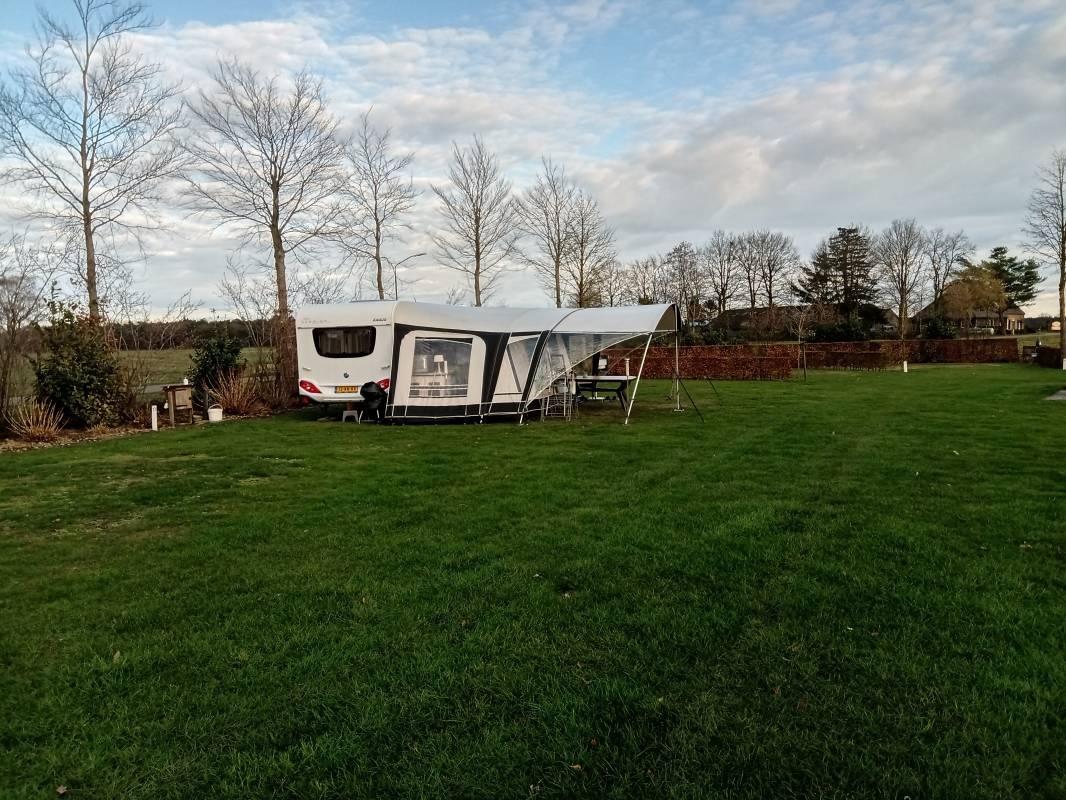 Minicamping & Paardenstation De Heibloem — Area da campeggio in Baarschot