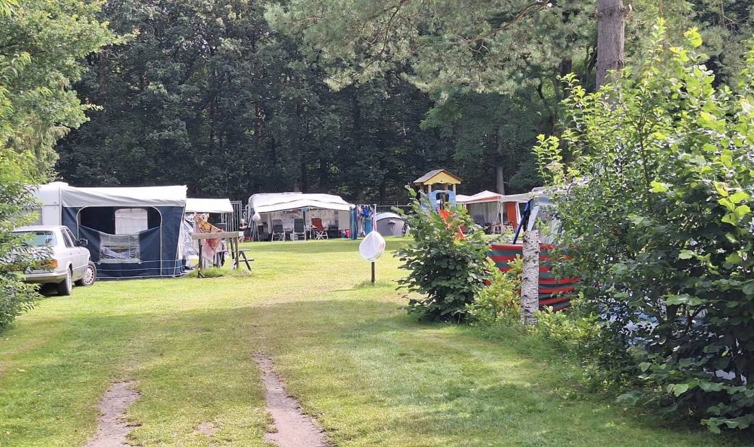 Camping De Zeven Heuveltjes — Camping in Ees / Drenthe