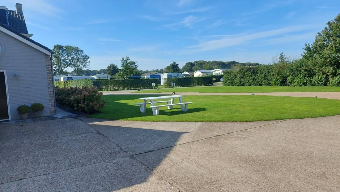 Camping Den Molinshoeve — Campingplats in Retranchement/Cadzand / Zeeland