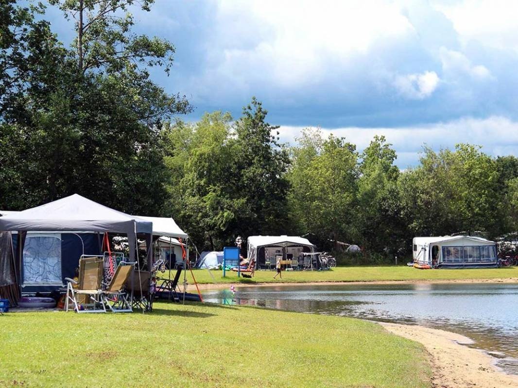 Molecaten Park Kuierpad — Camping in Wezuperbrug