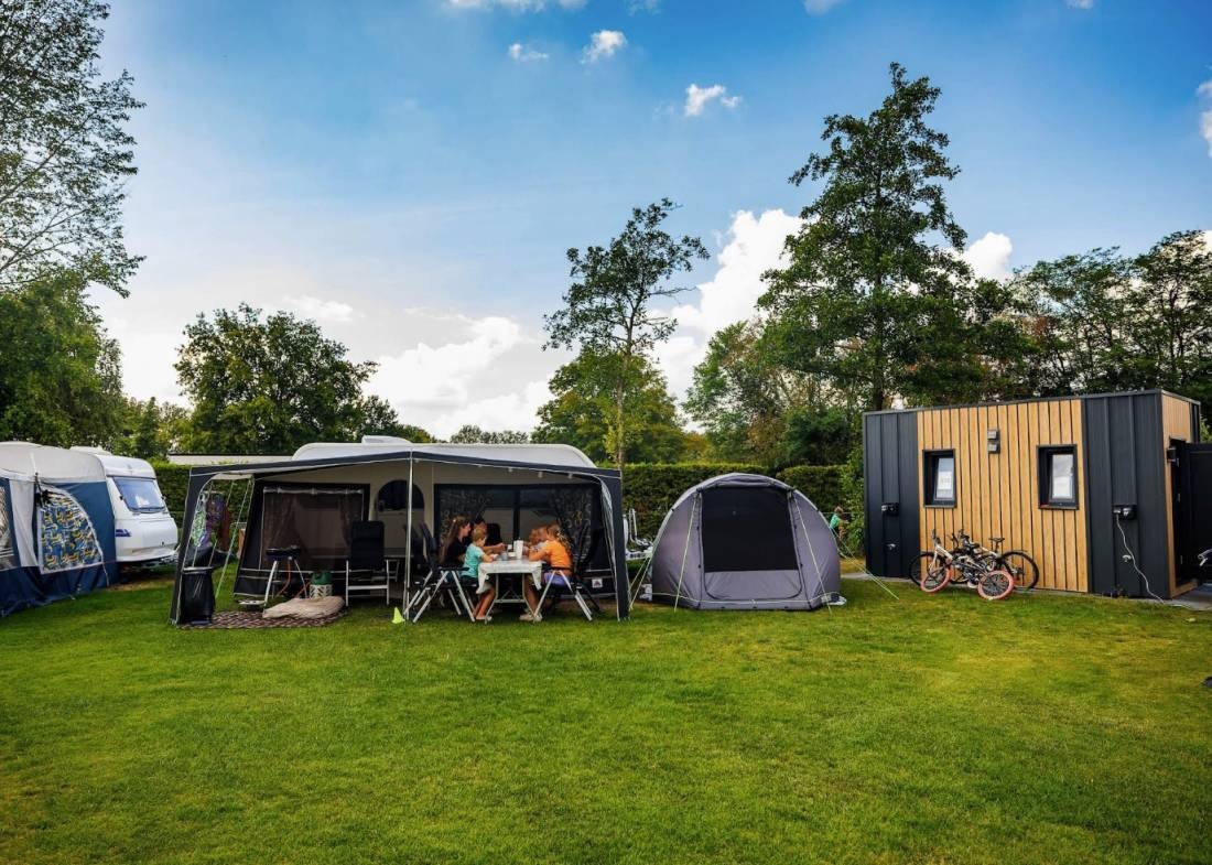 De Luttenberg Vakantiepark — Camping Site in Luttenberg