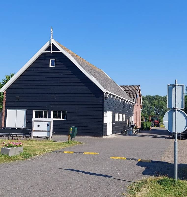 Midi Camping van der Burgh — Campingplatz in Rockanje / Zuid-Holland