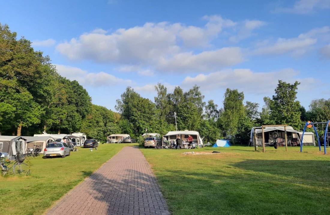 Recreatiepark De Bosrand — Campingplatz in Oudemirdum