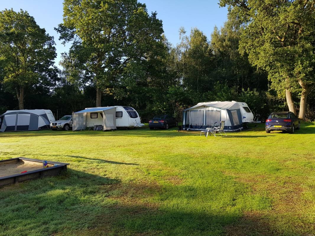 Recreatiepark De Bosrand — Місце для кемпінгу in Oudemirdum