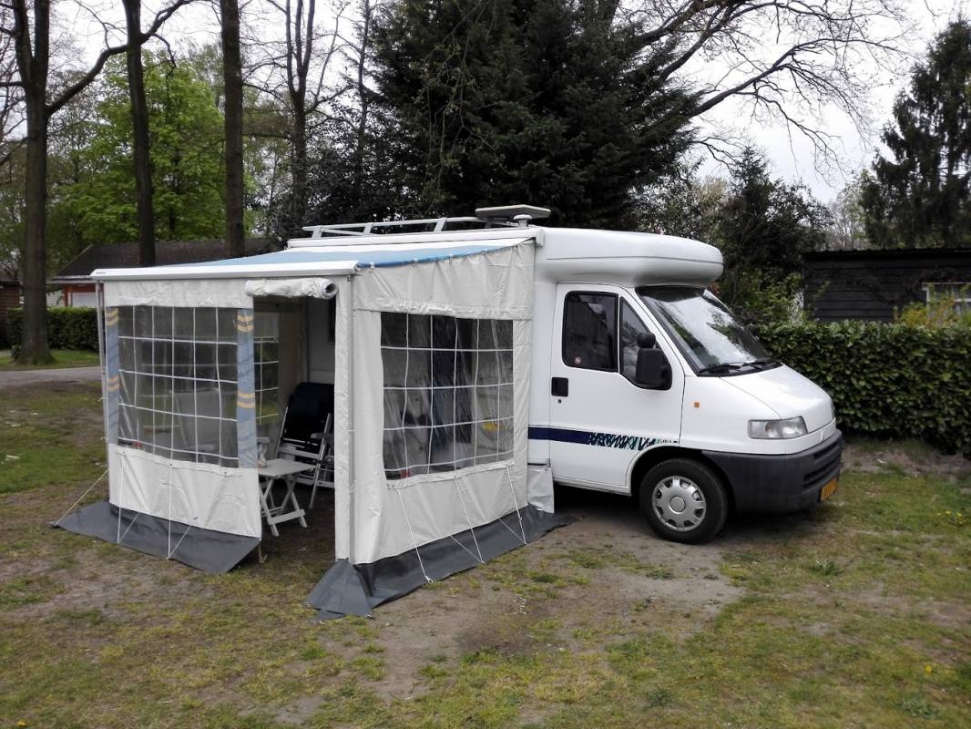Camping Fort Dunes — Campingplass in Cromvoirt/Vught / Noord-Brabant