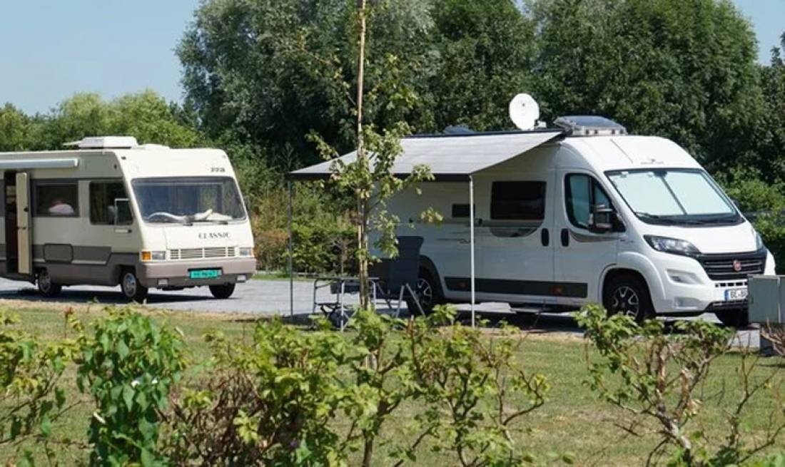 De Lucht Recreatiepark — Cámping in Renswoude