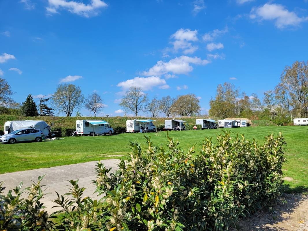 Oda Hoeve Boerderij Camping — Campingplatz in Kessel