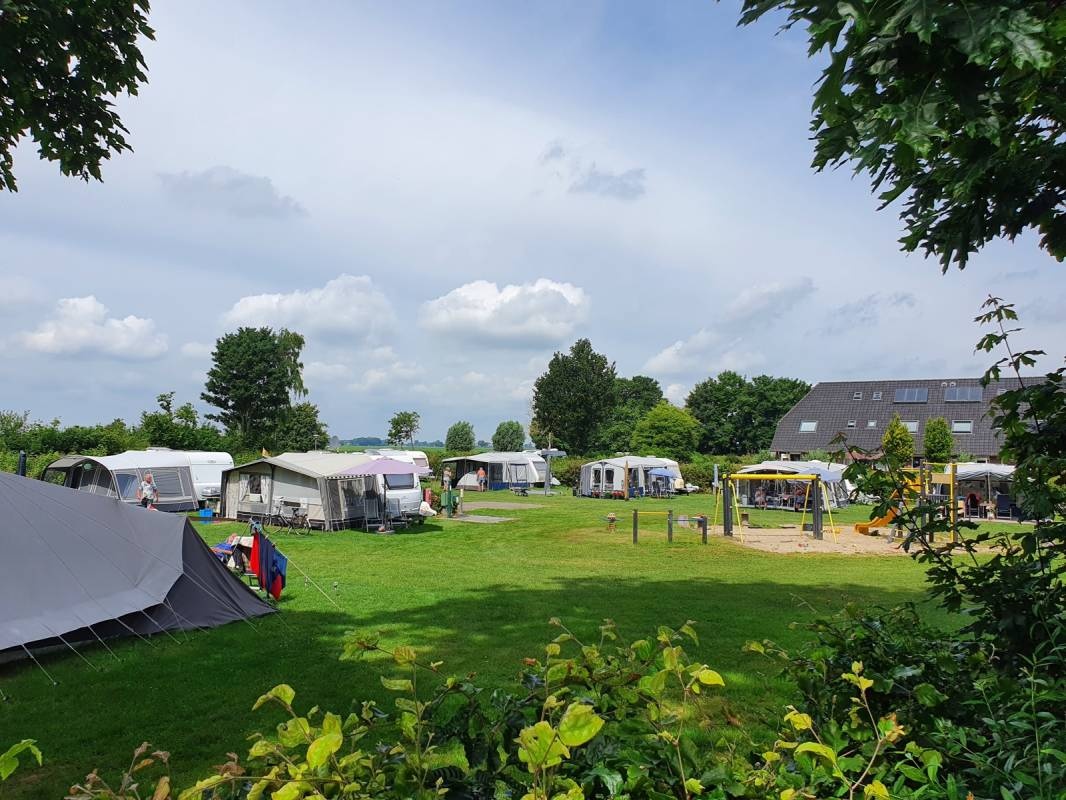 Hoeve Montigny — Sítio de acampamento in Giethoorn